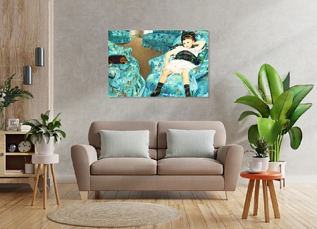Картина на стену "Девочка в голубом кресле" на холсте / пано интерьерное 60 х 40 см